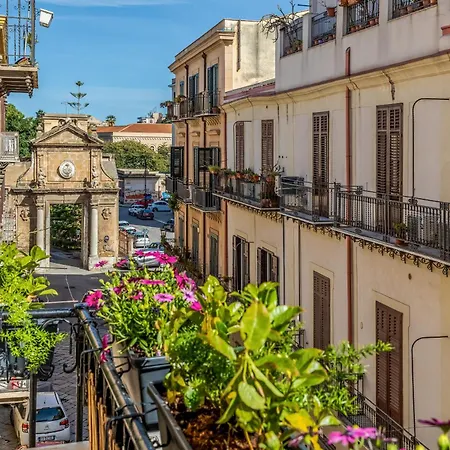 Le Stanze Al Genio Di Darlon Bed & Breakfast Palermo Exterior photo